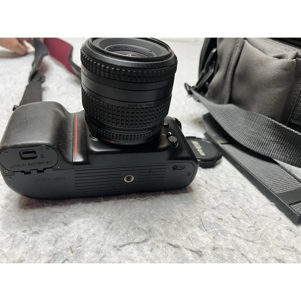 Nikon N50 Camera 35-80mm Lens With‎ Papers Carrying Case Extra Batteries Tested